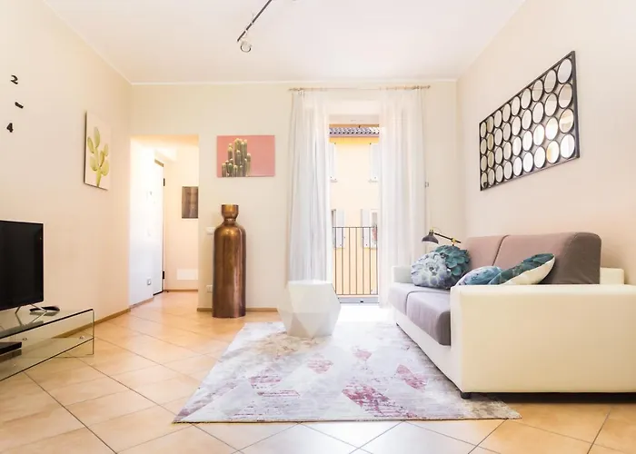 Relais Di Giada * קומו